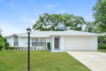 1679 April Avenue Deltona, FL 32725